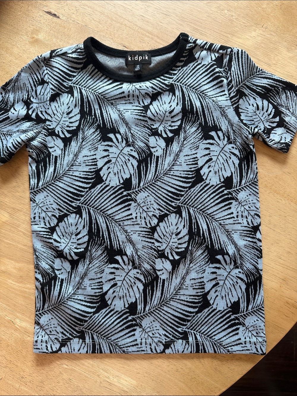 5/$25 kidpik knit tee Hawaiian palms XS 5/6